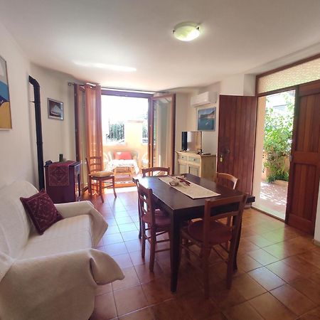 Casa Goletta Soggiorno Per 4 A 2 Minuti Dalla Spiaggia Iunq0334 Cala Gonone Bagian luar foto
